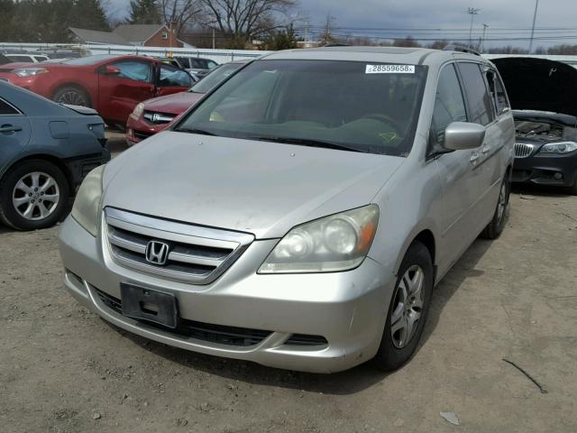 5FNRL38745B047994 - 2005 HONDA ODYSSEY EX SILVER photo 2