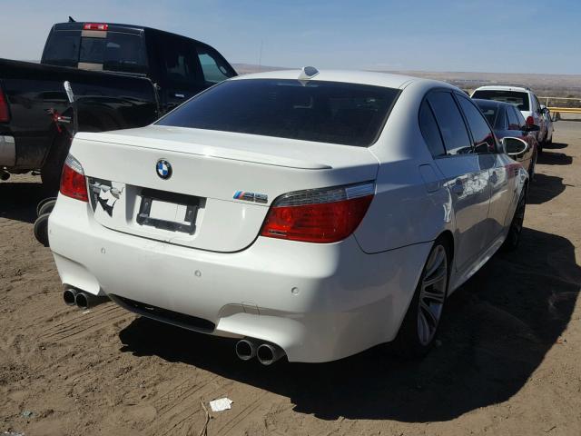 WBSNB93518CX09387 - 2008 BMW M5 WHITE photo 4