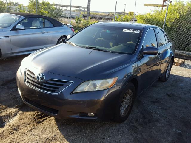 4T1BE46K97U171306 - 2007 TOYOTA CAMRY CE/L GRAY photo 2