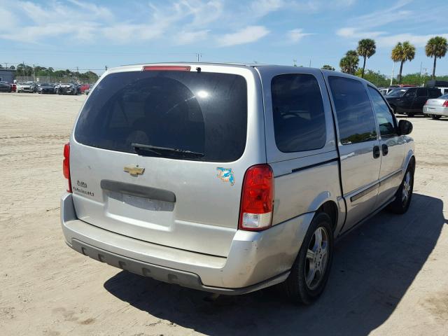 1GNDV231X8D200172 - 2008 CHEVROLET UPLANDER L SILVER photo 4