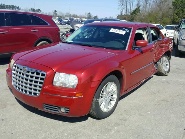 2C3KA53G38H187337 - 2008 CHRYSLER 300 TOURIN RED photo 2