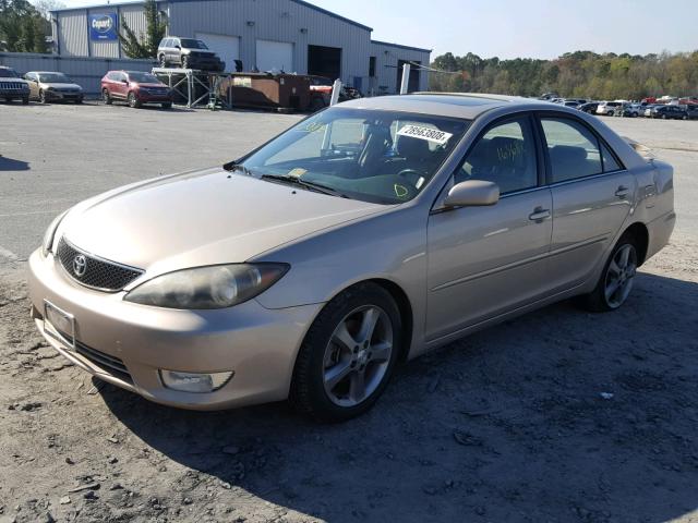 4T1BA32K65U071544 - 2005 TOYOTA CAMRY SE TAN photo 2