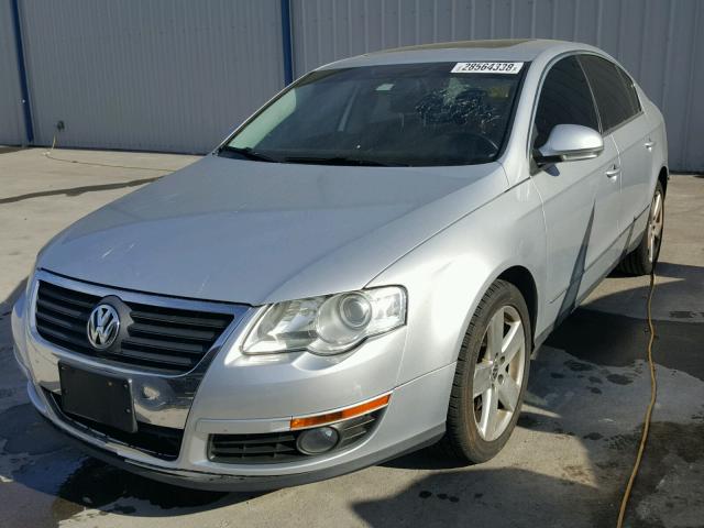 WVWJK73CX9P052964 - 2009 VOLKSWAGEN PASSAT TUR SILVER photo 2