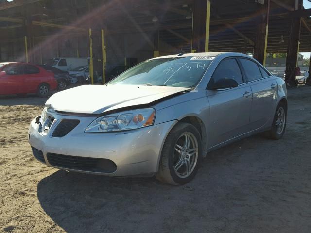 1G2ZG57B684263562 - 2008 PONTIAC G6 BASE SILVER photo 2