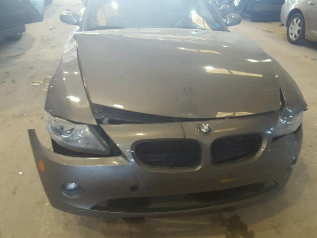 4USBT53545LT29188 - 2005 BMW Z4 3.0 GRAY photo 9