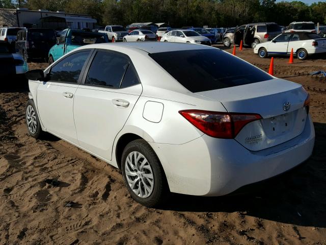 5YFBURHE2HP665940 - 2017 TOYOTA COROLLA L WHITE photo 3