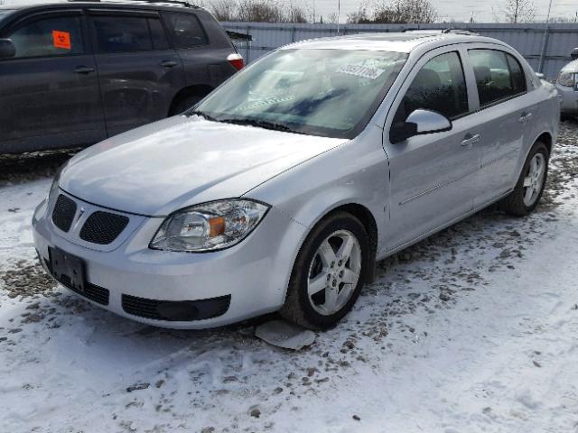 1G2AS58HX97199962 - 2009 PONTIAC G5 SE SILVER photo 2