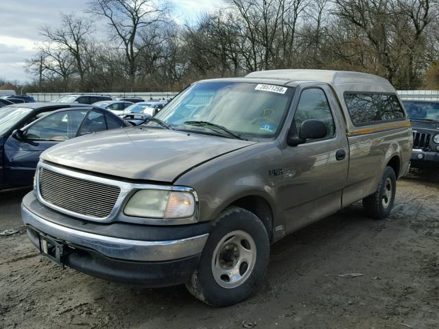 1FTRF17202NB36752 - 2002 FORD F150 BEIGE photo 2