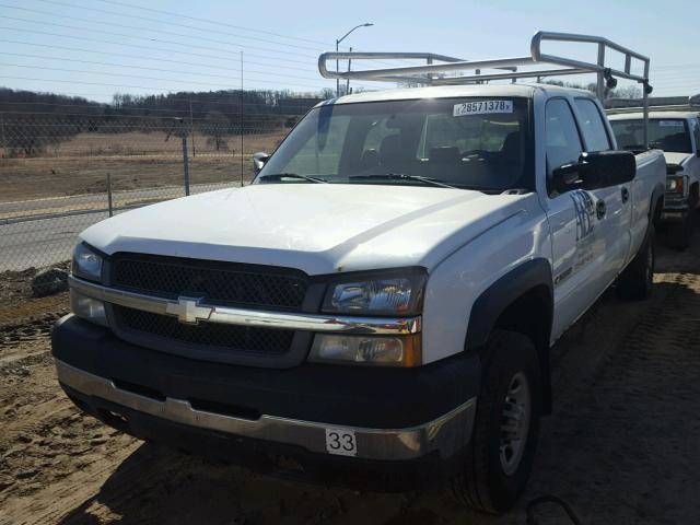 1GCHC23G64F148347 - 2004 CHEVROLET SILVERADO WHITE photo 2