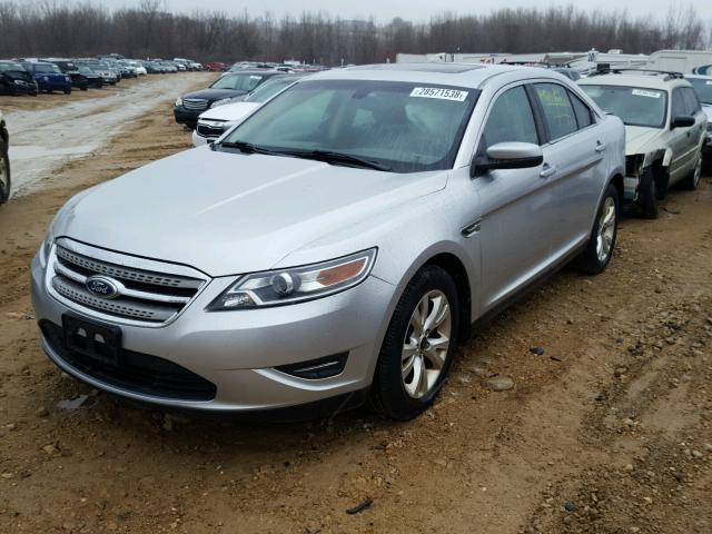 1FAHP2EW5AG155701 - 2010 FORD TAURUS SEL SILVER photo 2