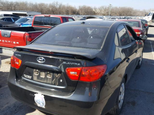 KMHDU46D28U555457 - 2008 HYUNDAI ELANTRA GL BLACK photo 4