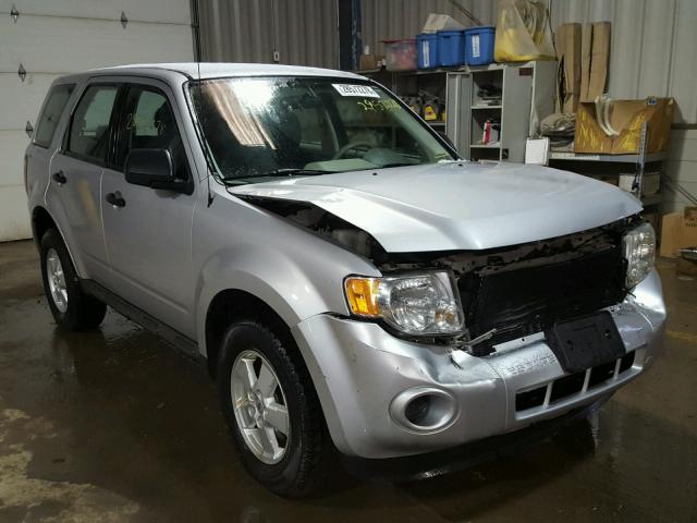 1FMCU0C70AKC47756 - 2010 FORD ESCAPE XLS SILVER photo 1