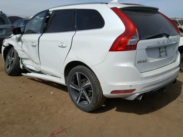 YV4902RS8F2640023 - 2015 VOLVO XC60 T6 WHITE photo 3