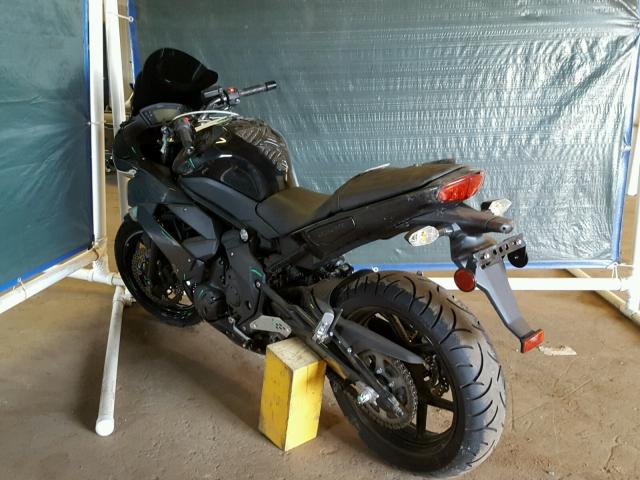 JKAEXEC16BDA79797 - 2011 KAWASAKI EX650 C 黑色 照片 3
