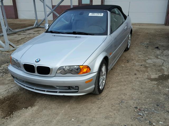 WBABS53412EV89674 - 2002 BMW 330 CI SILVER photo 2