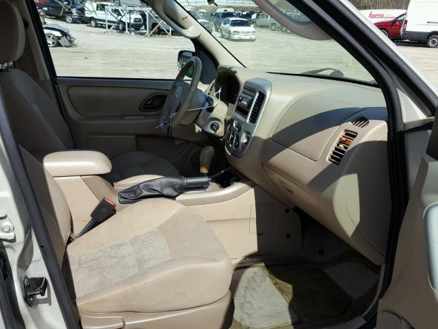 1FMYU93175KE22175 - 2005 FORD ESCAPE XLT GRAY photo 5