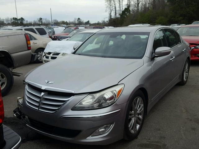 KMHGC4DF6CU168634 - 2012 HYUNDAI GENESIS 4. SILVER photo 2