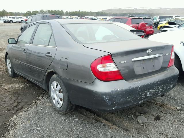 4T1BE32K13U717963 - 2003 TOYOTA CAMRY LE GRAY photo 3