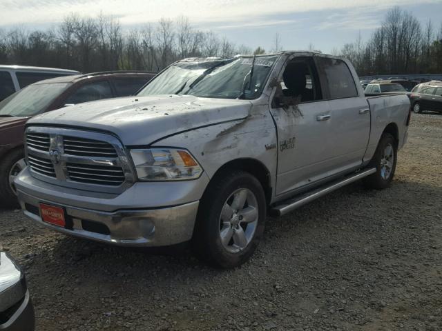 1C6RR6LT6GS241556 - 2016 RAM 1500 SLT SILVER photo 2