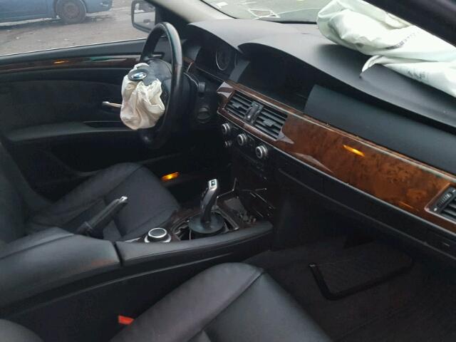 WBANV93548CZ61002 - 2008 BMW 535 XI 银色 照片 5