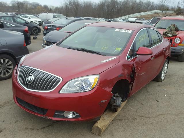 1G4PP5SK4D4177358 - 2013 BUICK VERANO RED photo 2