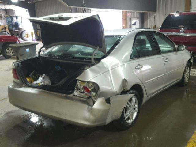 4T1BE30K65U944989 - 2005 TOYOTA CAMRY LE SILVER photo 4