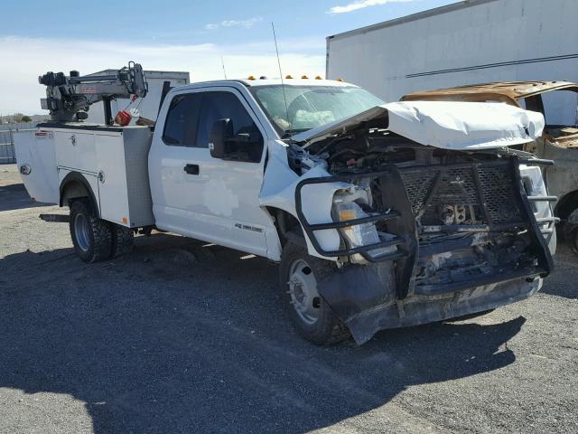 1FT8X3DT1HEE04282 - 2017 FORD F350 SUPER WHITE photo 1