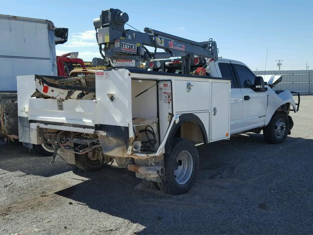 1FT8X3DT1HEE04282 - 2017 FORD F350 SUPER WHITE photo 4