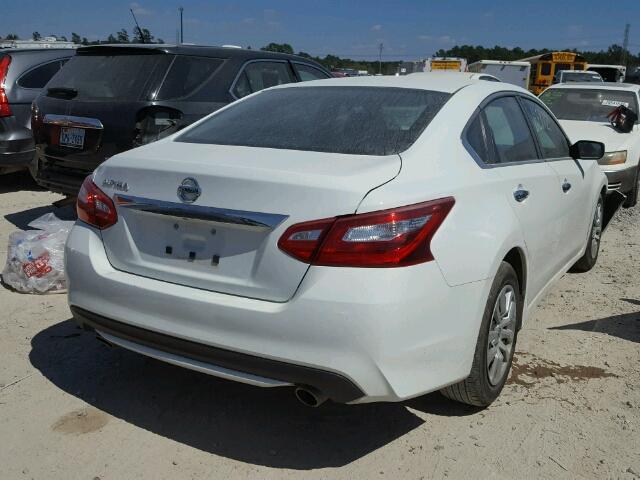 1N4AL3APXHN347090 - 2017 NISSAN ALTIMA 2.5 WHITE photo 4