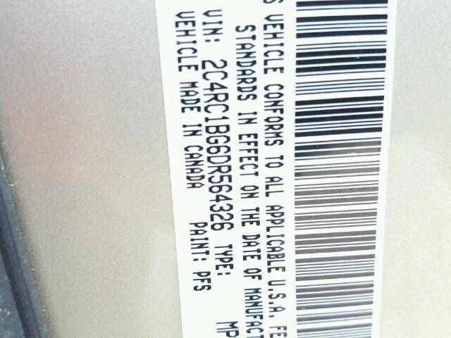 2C4RC1BG6DR564326 - 2013 CHRYSLER TOWN & COU 金色 照片 10