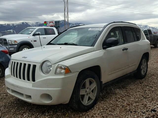 1J8FT47W58D779248 - 2008 JEEP COMPASS SP WHITE photo 2