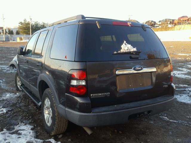 1FMEU73EX6UA39153 - 2006 FORD EXPLORER X CHARCOAL photo 3