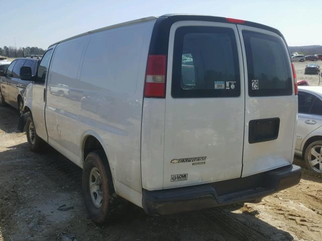 1GCWGFCA6D1114839 - 2013 CHEVROLET EXPRESS G2 WHITE photo 3