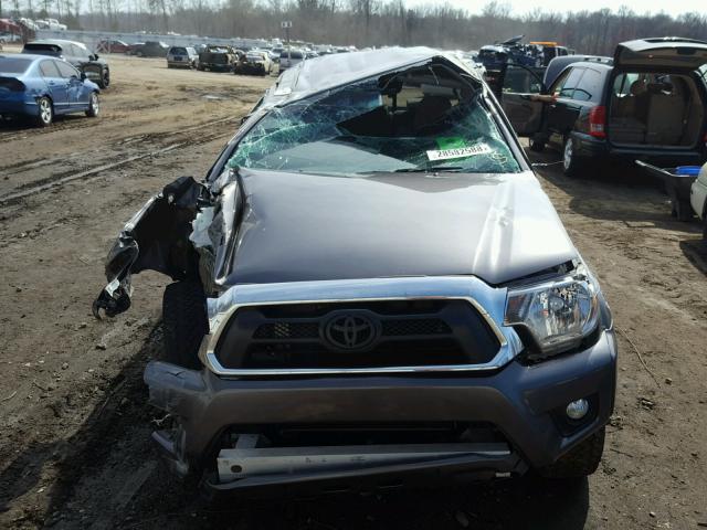 5TFJU4GN3FX065927 - 2015 TOYOTA TACOMA DOU GRAY photo 9