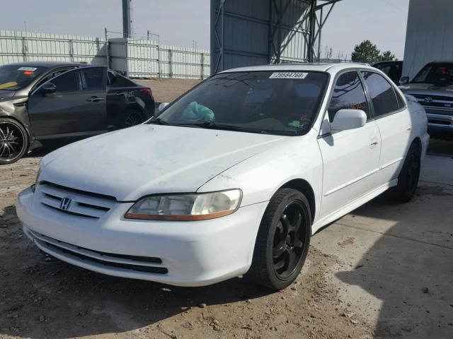 JHMCG566X2C010679 - 2002 HONDA ACCORD EX WHITE photo 2