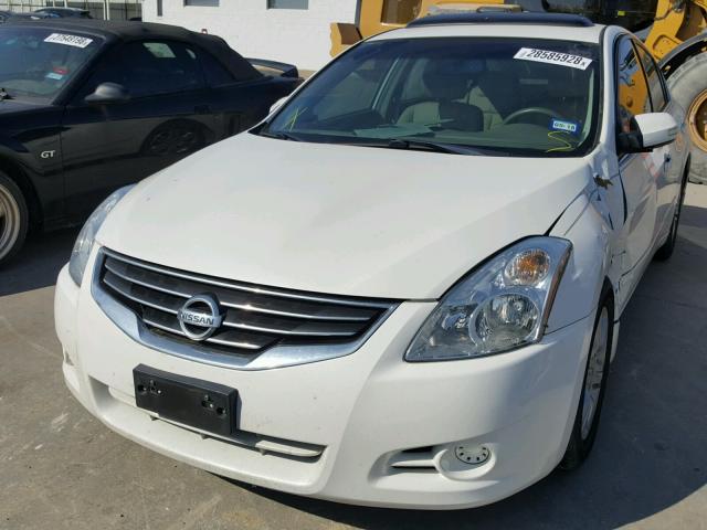 1N4AL2AP6AN498329 - 2010 NISSAN ALTIMA BAS WHITE photo 2