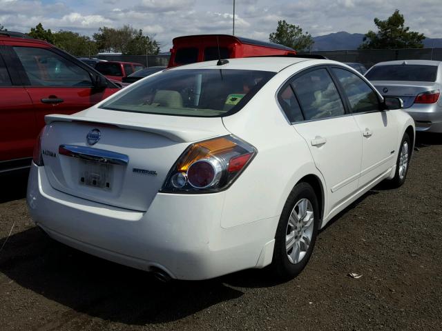 1N4CL2APXBC104935 - 2011 NISSAN ALTIMA HYB WHITE photo 4