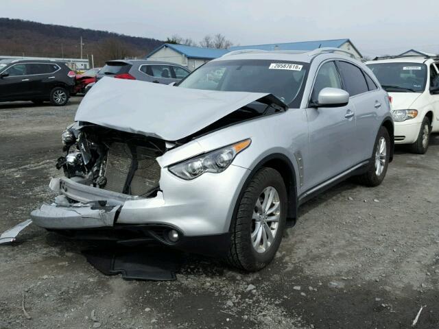 JN8AS1MW5AM851986 - 2010 INFINITI FX35 SILVER photo 2