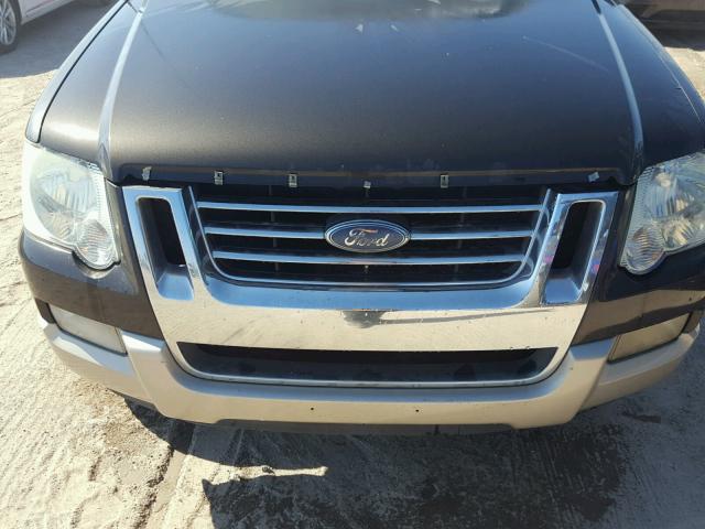 1FMEU64E96UA40075 - 2006 FORD EXPLORER E CHARCOAL photo 9