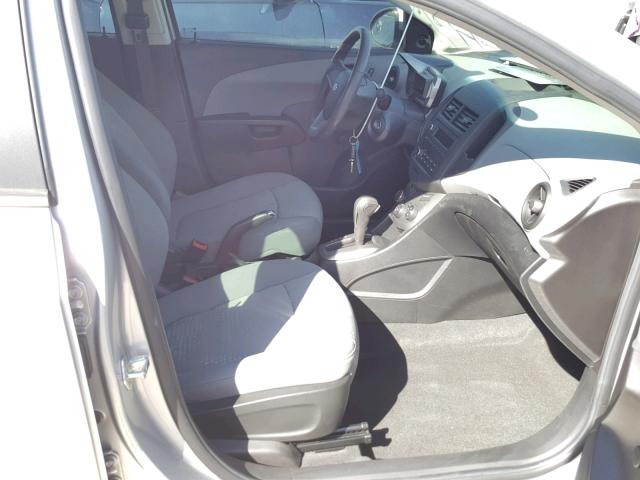 1G1JA5SHXE4100746 - 2014 CHEVROLET SONIC LS ვერცხლისფერი ფოტო 5