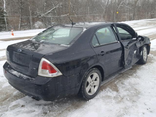 3FAHP07Z47R268004 - 2007 FORD FUSION SE BLACK photo 4