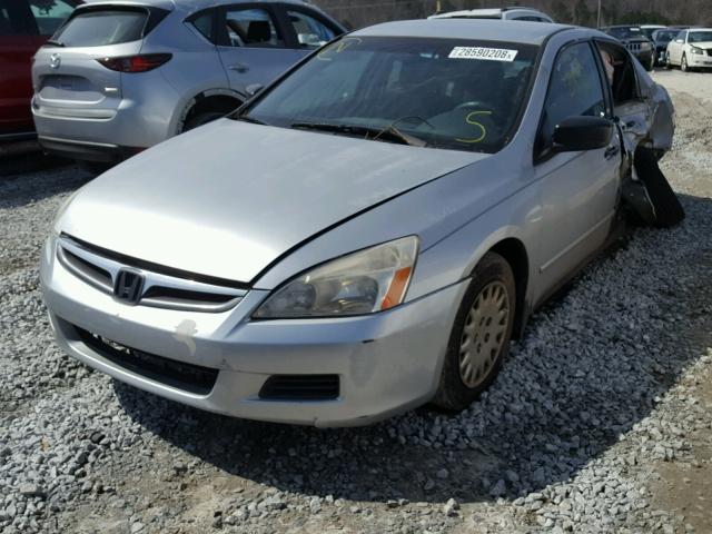 1HGCM56167A079971 - 2007 HONDA ACCORD VAL SILVER photo 2