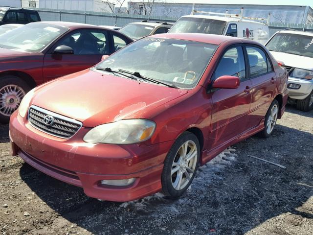 2T1BR32E45C477889 - 2005 TOYOTA COROLLA CE RED photo 2