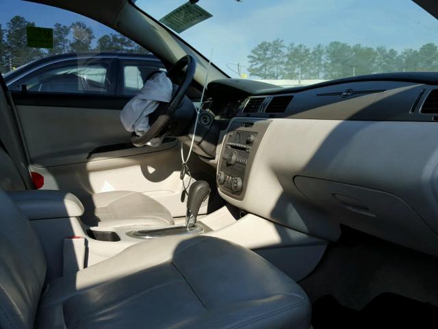 2G1WD58C389250725 - 2008 CHEVROLET IMPALA SUP 银色 照片 5