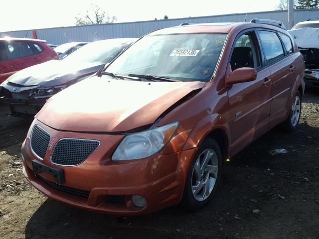 5Y2SL63845Z431836 - 2005 PONTIAC VIBE ORANGE photo 2