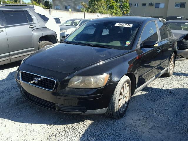 YV1MS382752056025 - 2005 VOLVO S40 2.4I BLACK photo 2