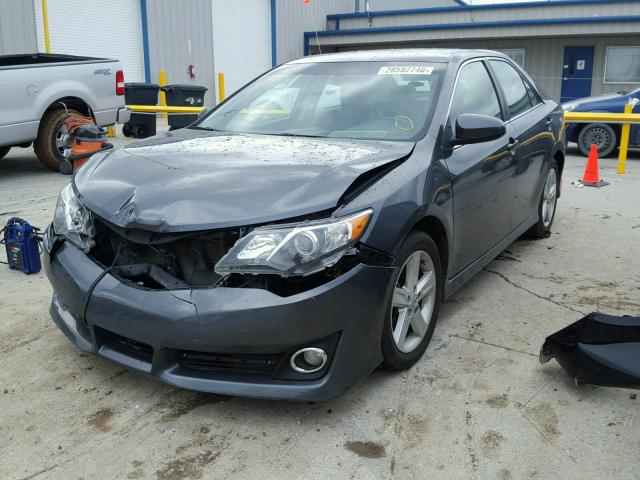 4T1BF1FK9CU182263 - 2012 TOYOTA CAMRY BASE GRAY photo 2