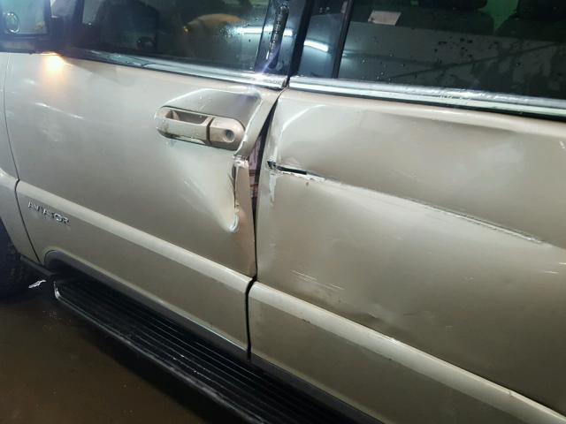 5LMEU88HX5ZJ19334 - 2005 LINCOLN AVIATOR 金色 照片 9