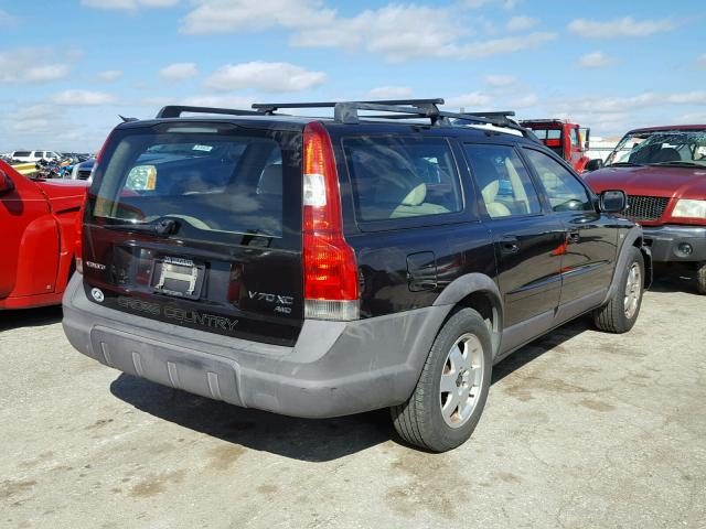 YV1SZ58D111001473 - 2001 VOLVO V70 XC BROWN photo 4