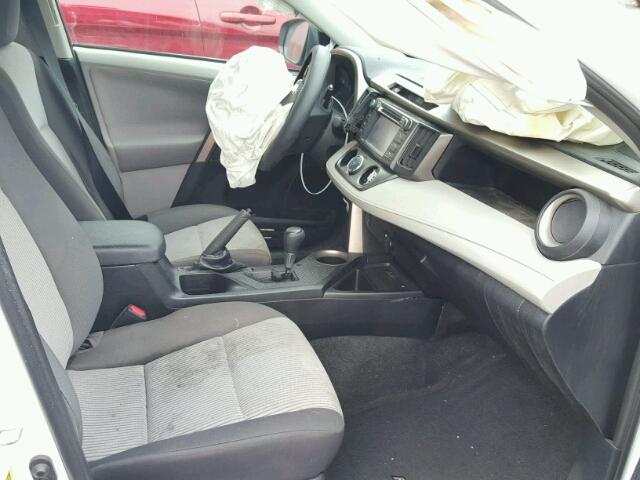 2T3BFREV3DW021992 - 2013 TOYOTA RAV4 LE WHITE photo 5
